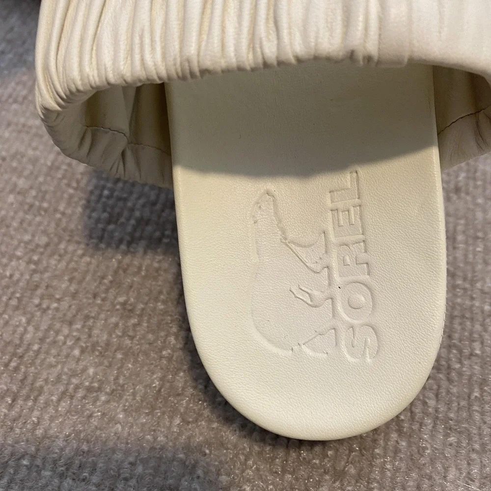 Sorel Sandals Womens Size 6.5 White Leather Slide Ruched Strap Cushioned Comfort - Picture 4 of 6